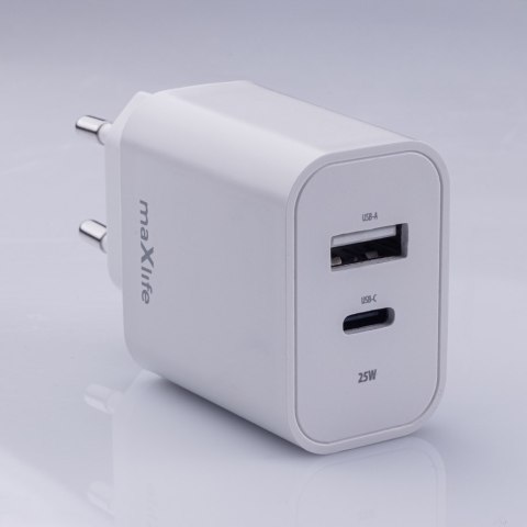 Maxlife ładowarka sieciowa PD QC MXTC-06-25AC 1x USB-C 1x USB 25W biała