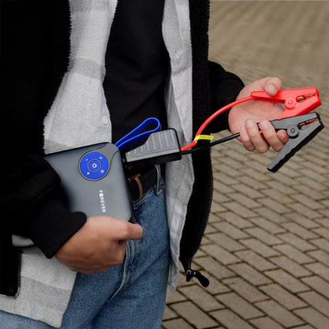 Forever jump starter 4w1 JS-400 26,64Wh czarno-czerwony