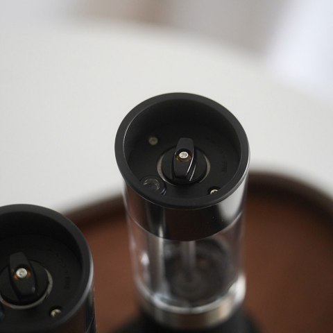 Huslog Zestaw młynków z bazą ładującą - czarny